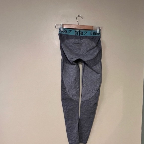 Gymshark Gray/Blue Leggings Low Rise Butt Contour Gym Training Logo Waist, M - Picture 3 of 5